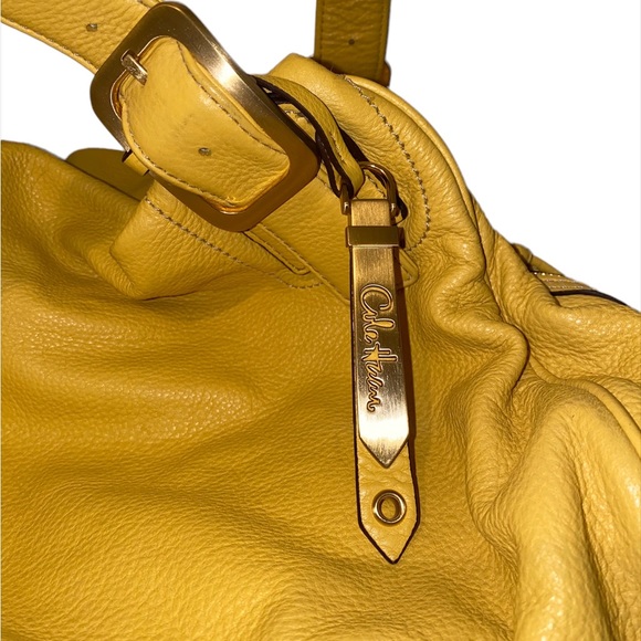 Size: About 12" × 12"
Cole Han - Picture 4 of 6